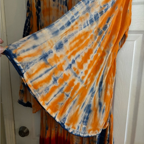 Long Sleeve Blue / Orange Tie Dye Print Bell Sleeve Maxi Dress- Plus Size 1X-2X - Picture 2 of 3